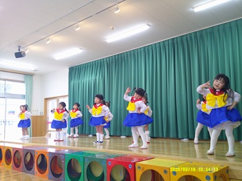年少 踊り
